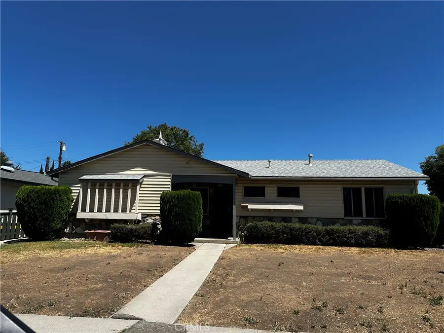 23301 Hamlin, West Hills, CA 91307 - #2