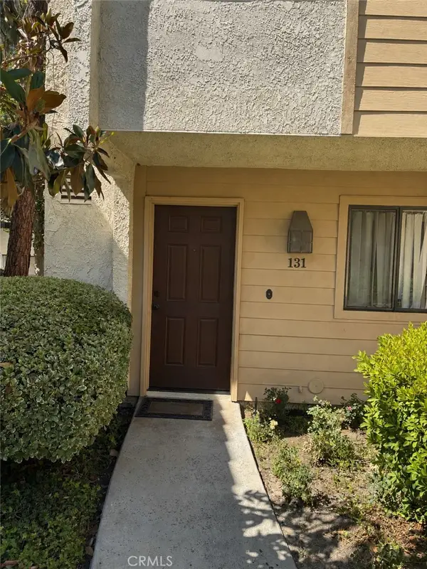 5720 Owensmouth Avenue, Woodland Hills, CA 91367