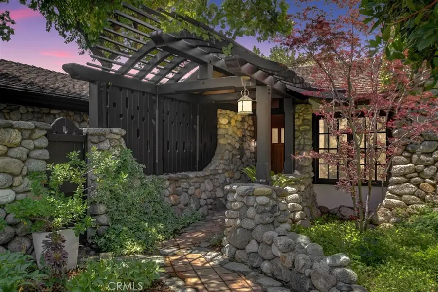 2293 Bonnie Brae, Claremont, CA 91711 - #2