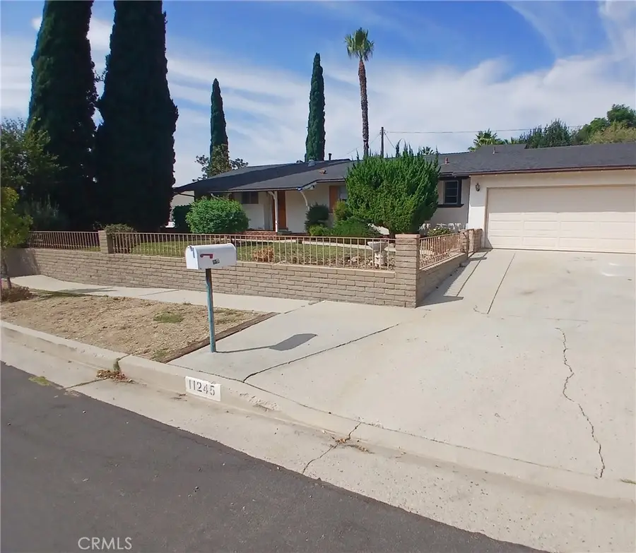 11245 Esko, Sylmar, CA 91342 - #2