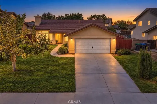 2113 Lightcap, Lancaster, CA 93535