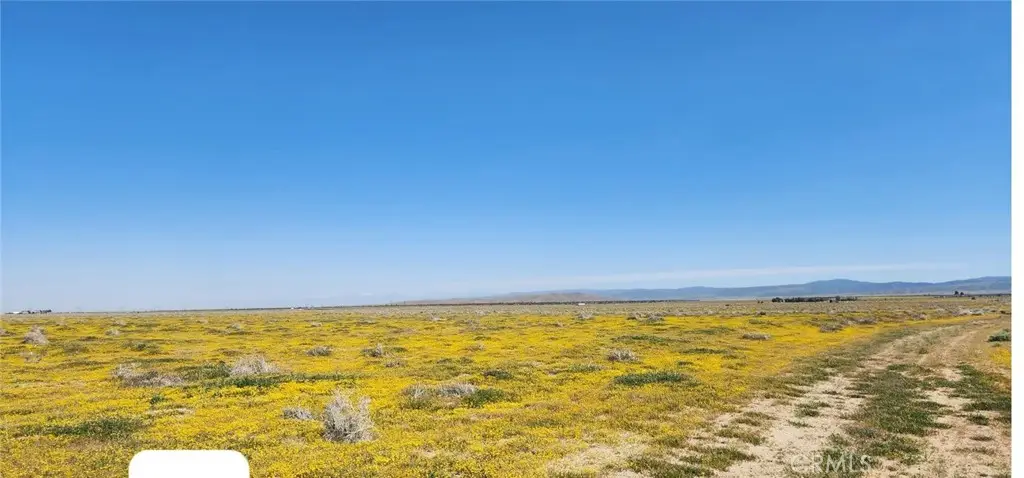 18500 W Avenue A-2, Lancaster, CA 93536 - Image #1