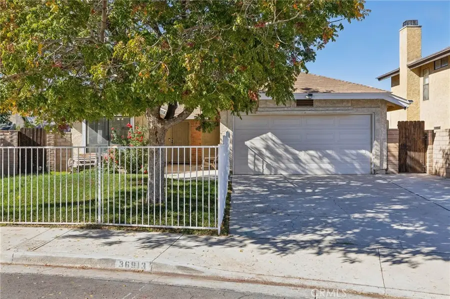 36913 Tobira Drive, Palmdale, CA 93550 - Image #2