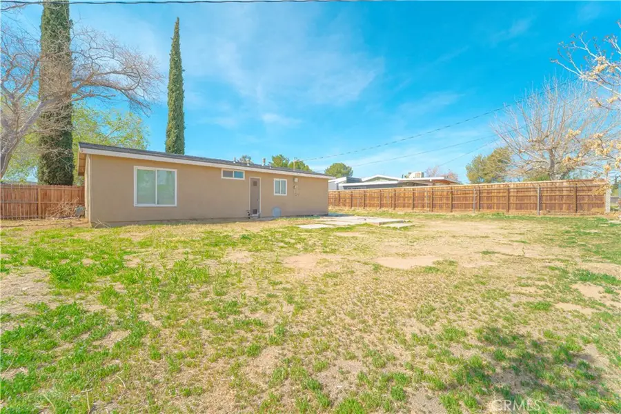 16246 Pine Street, Hesperia, CA 92345 - Image #2