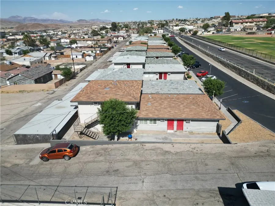189 W Buena Vista Street, Barstow, CA 92311 - #2