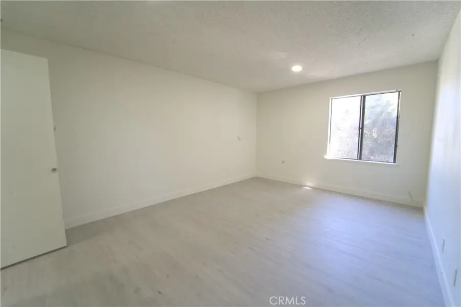 600 W Third St #B211, Santa Ana, CA 92701 - Image #3