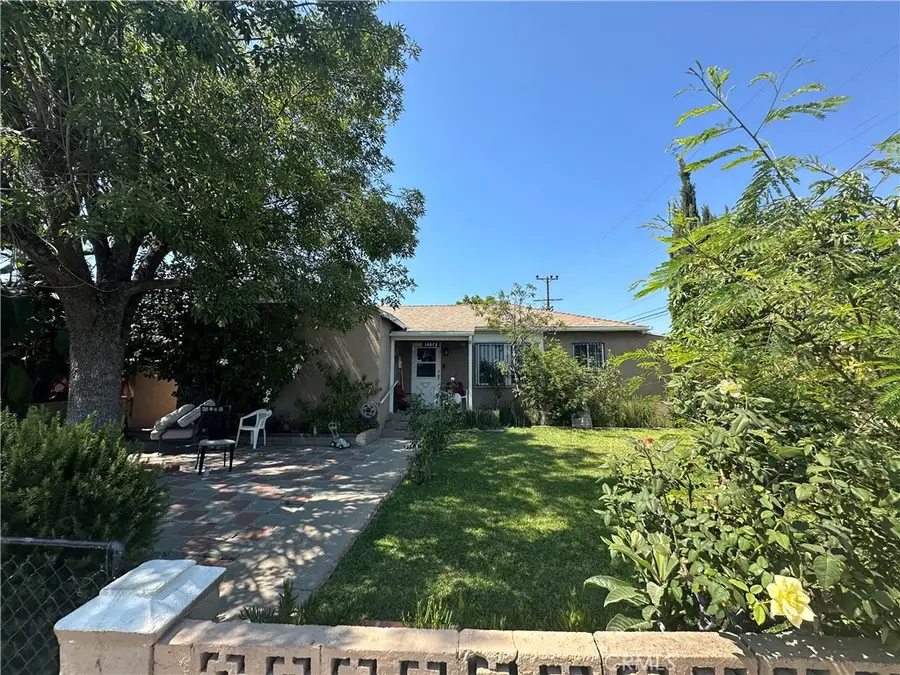 10673 Saticoy Street, Sun Valley, CA 91352 - Image #3