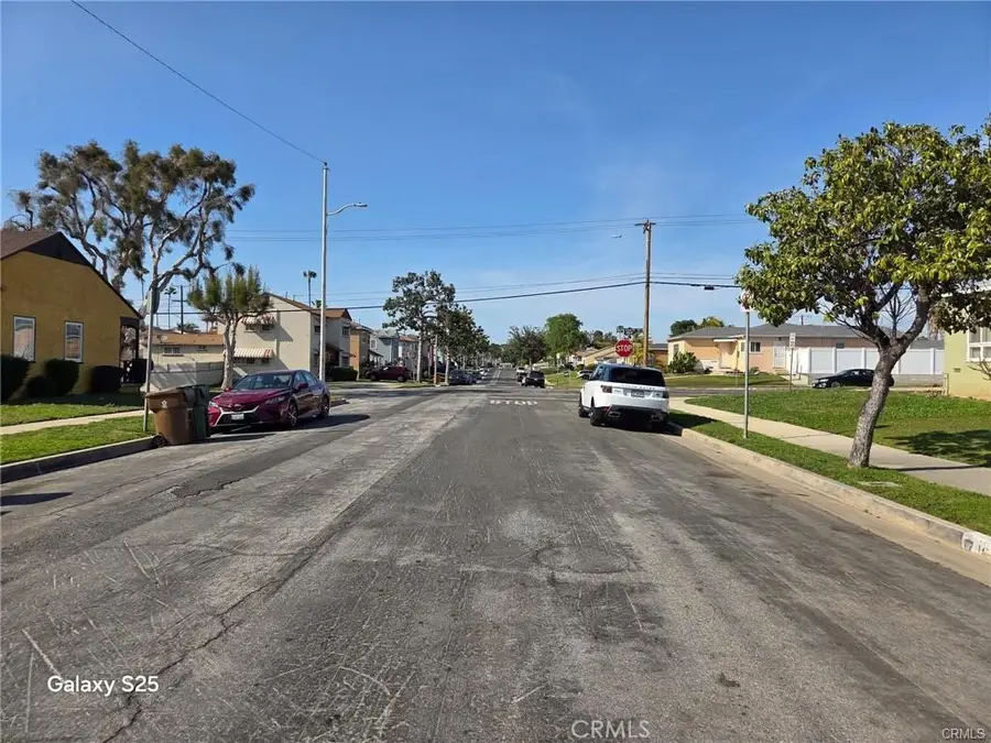 10404 S Gramercy Place, Los Angeles, CA 90047 - #3