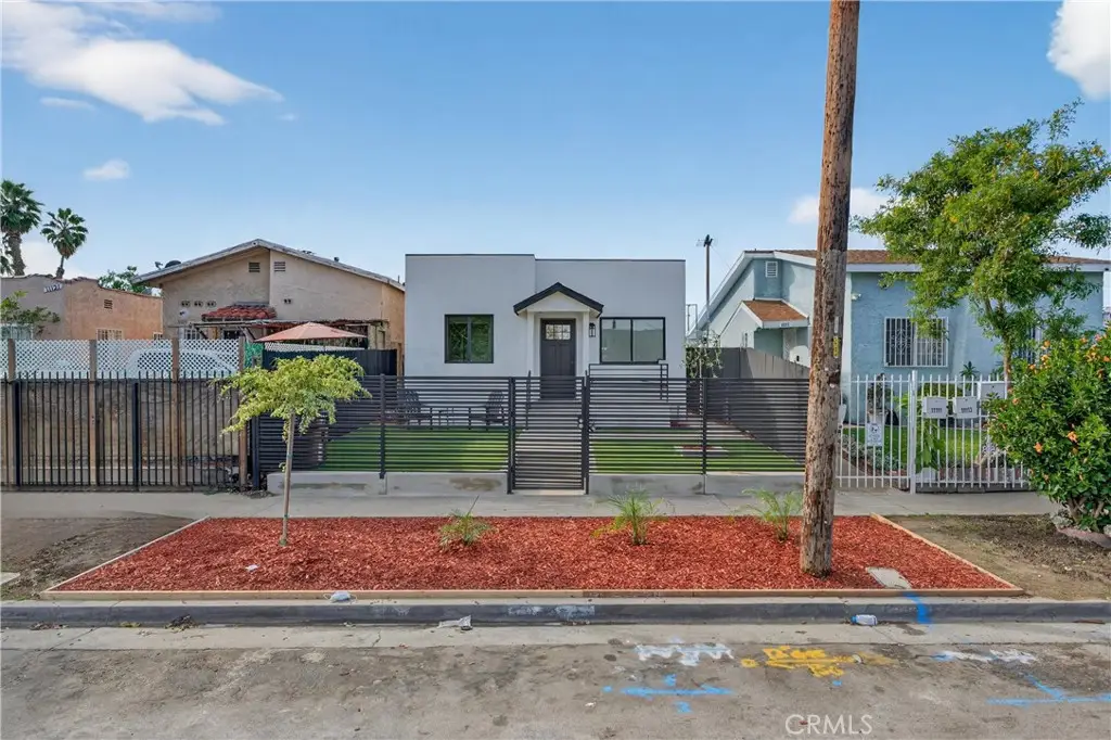 11113 1/2 S Budlong Avenue, Los Angeles, CA 90044 - Image #1