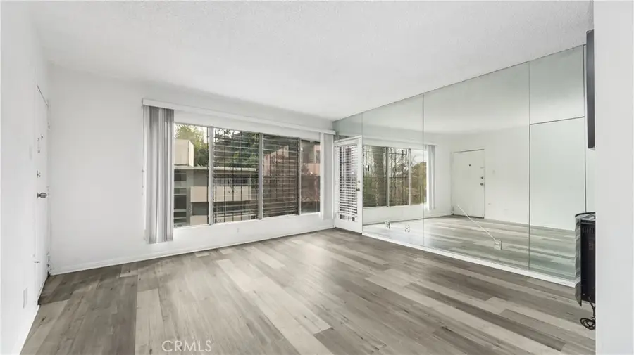 4431 Don Ricardo Drive #20, Los Angeles, CA 90008 - Image #3