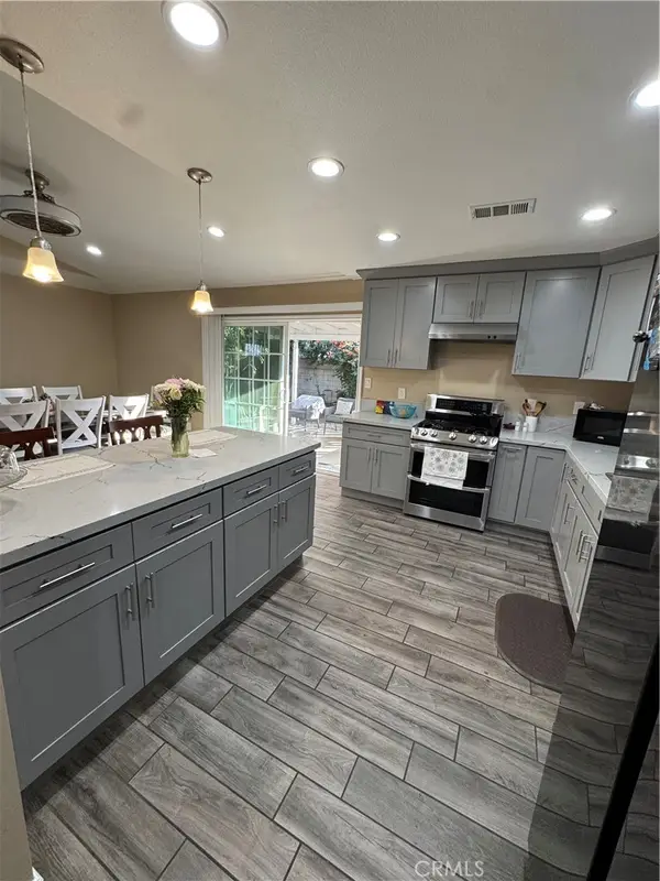 1044 E Dorset Avenue, Pomona, CA 91766