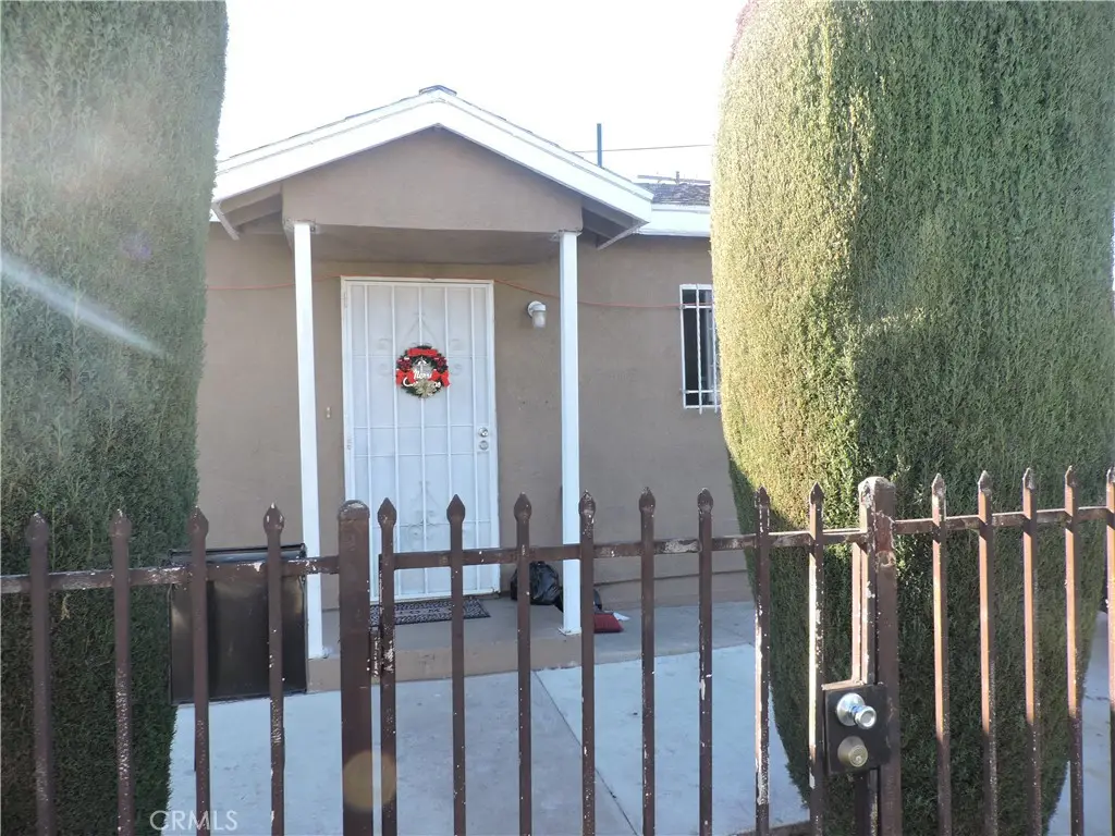 157 E 104th Street, Los Angeles, CA 90003 - Image #1