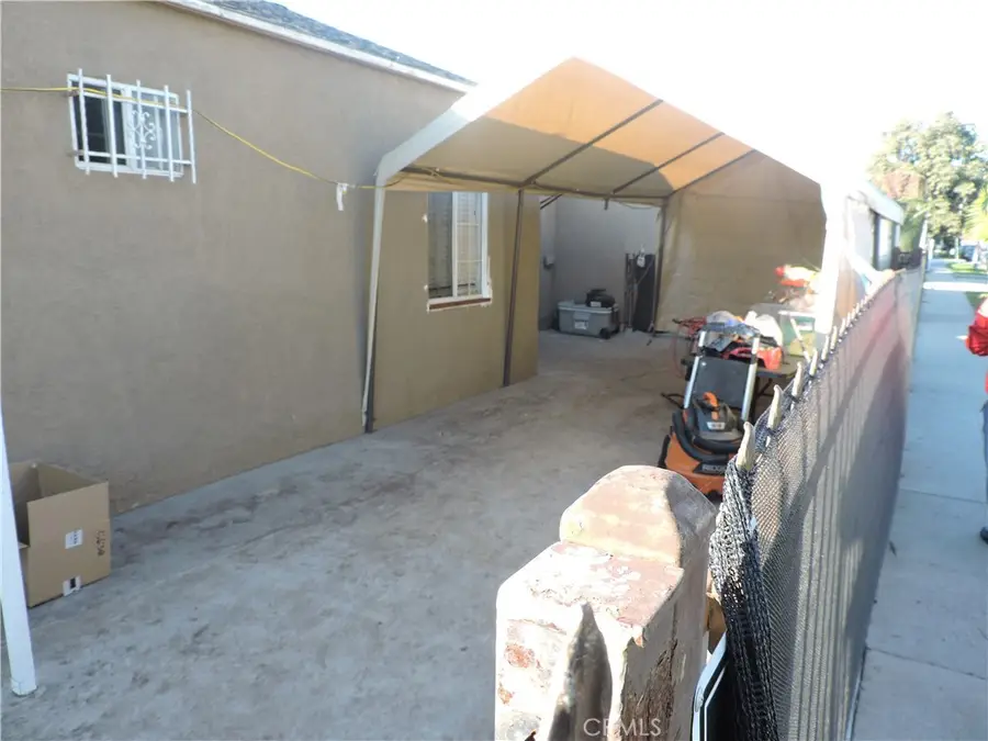 157 E 104th Street, Los Angeles, CA 90003 - Image #3