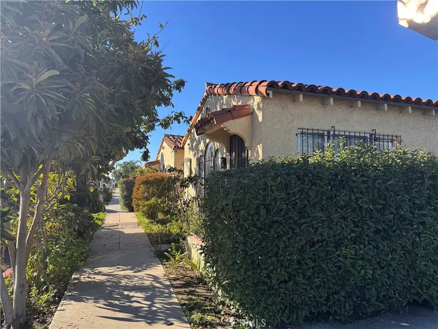 901 W 68th, Los Angeles, CA 90044 - Image #2