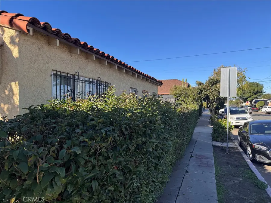 901 W 68th, Los Angeles, CA 90044 - Image #3