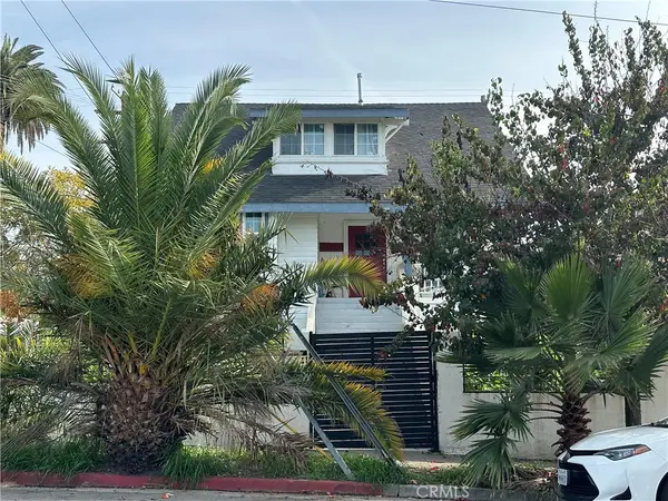 152 N Benton, Los Angeles, CA 90026