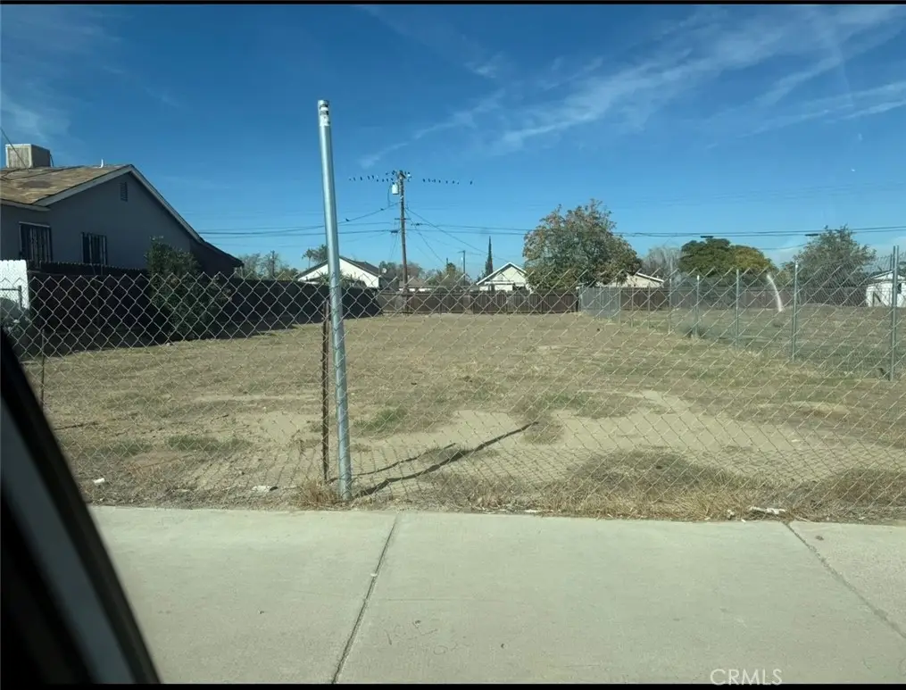 1420 Virginia, Bakersfield, CA 93307 - #1