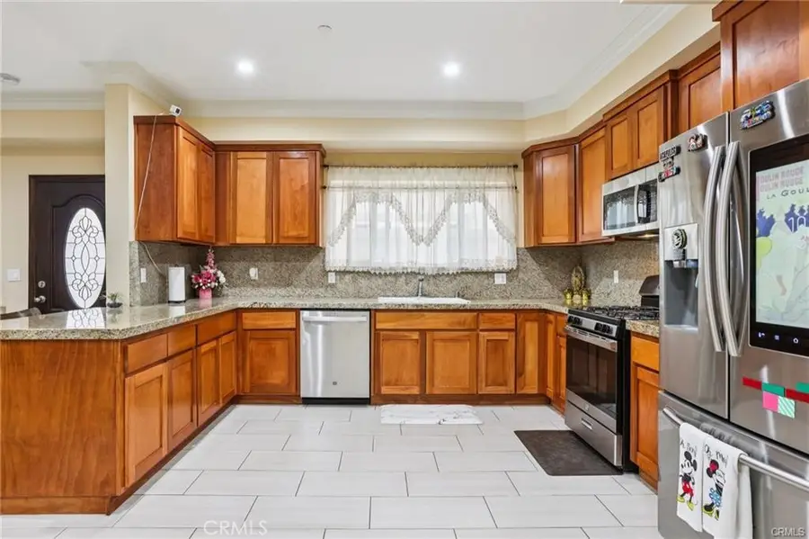 204 E 121st, Los Angeles, CA 90061 - #2