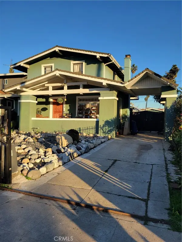 1934 Vineyard, Los Angeles, CA 90016