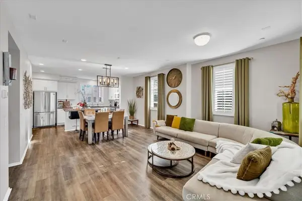 1038 Savi Dr #101, Corona, CA 92878