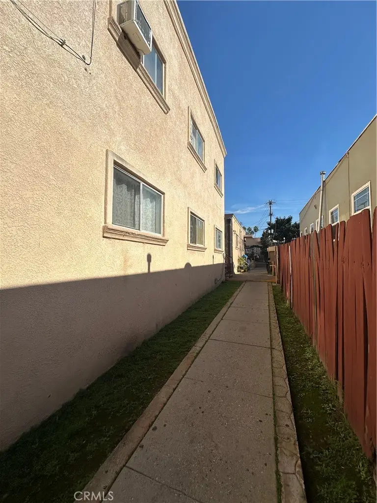 1640 Locust, Long Beach, CA 90813 - #3