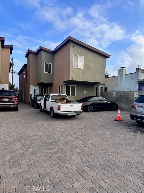 1737 W 37th Street, Los Angeles, CA 90018 - Image #1