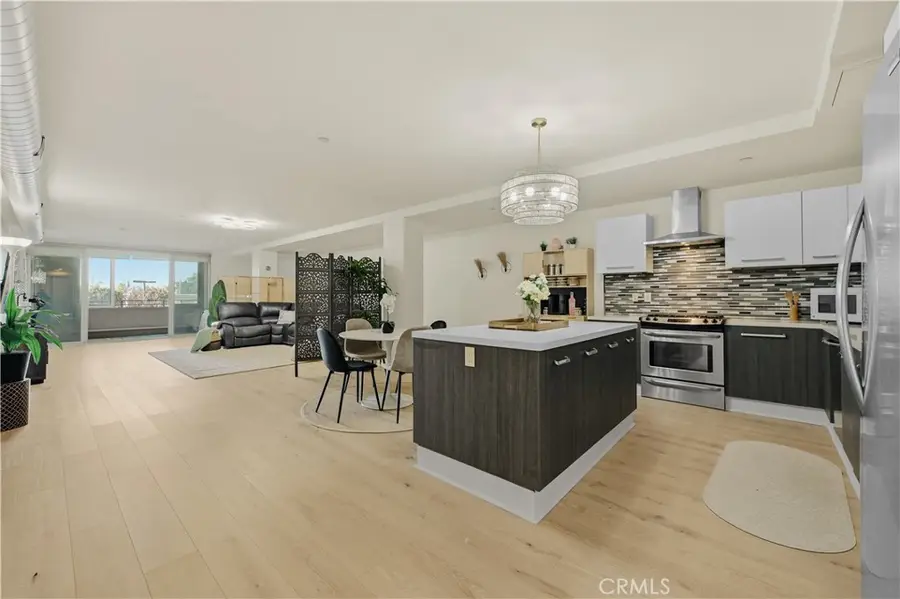 433 Pine #201, Long Beach, CA 90802 - #3