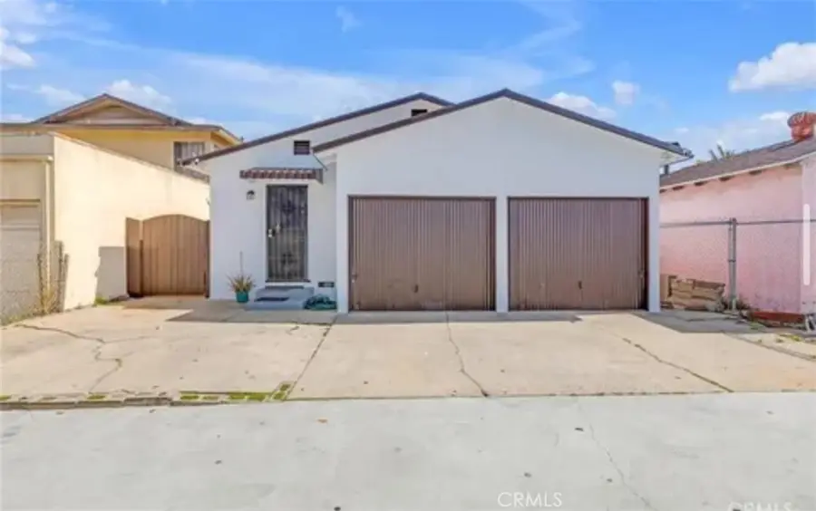 4609 W 116th St, Hawthorne, CA 90250 - #3