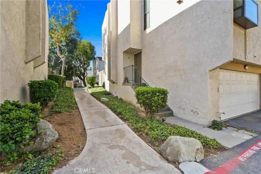 2000 W Palmyra Apt 29, Orange, CA 92868 - #2