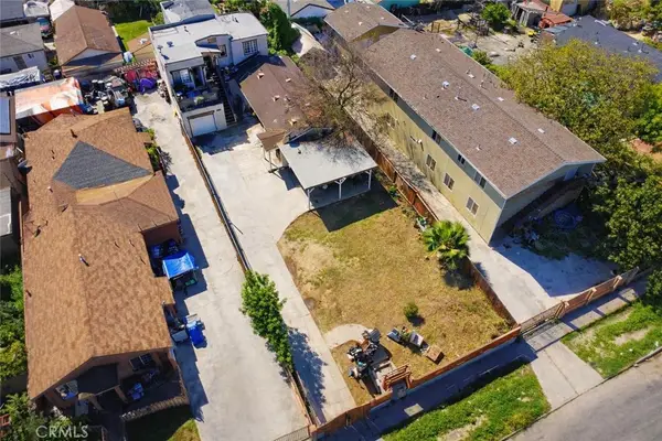 412 W 104th Street, Los Angeles, CA 90003