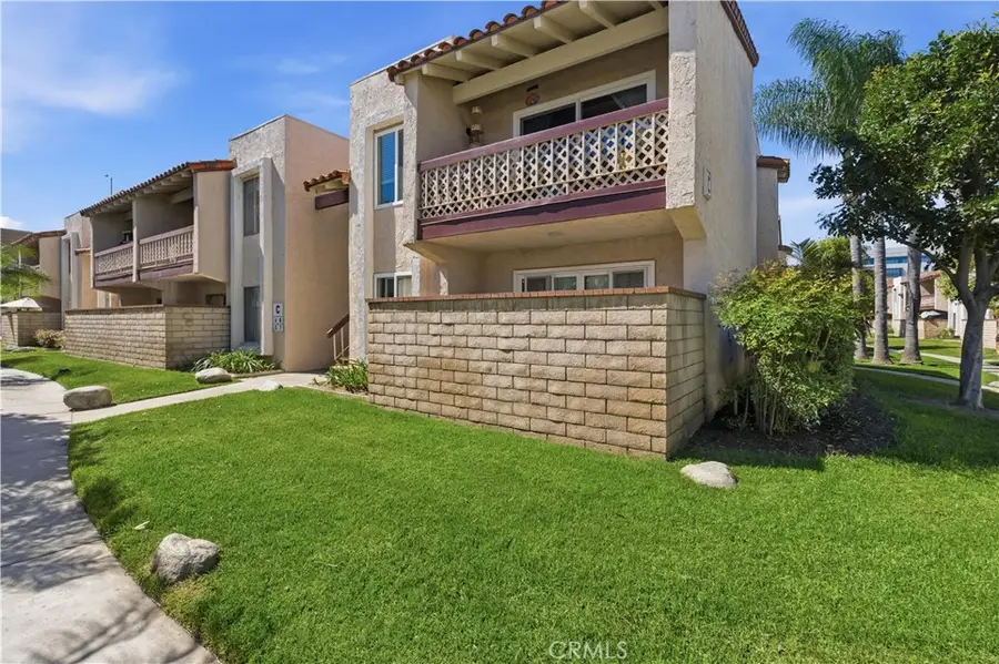 700 W La Veta #C7, Orange, CA 92868 - #3