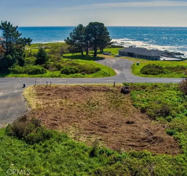 974 Lower Pacific, Shelter Cove, CA 95589