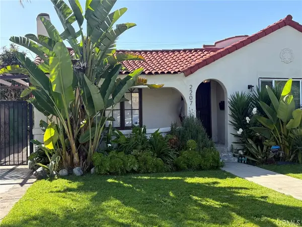 2207 S Cochran, Los Angeles, CA 90016