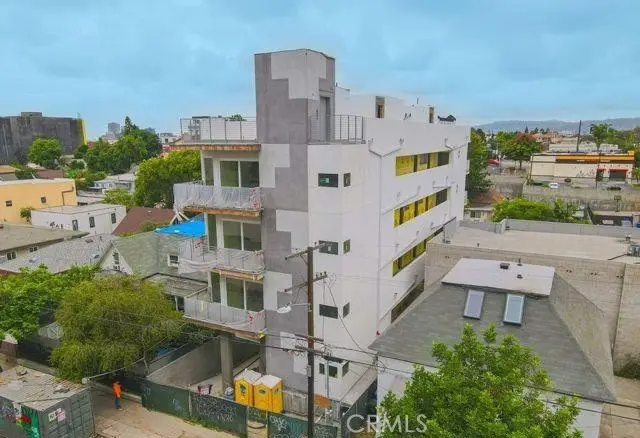 320 N Mountain View, Los Angeles, CA 90026 - #1