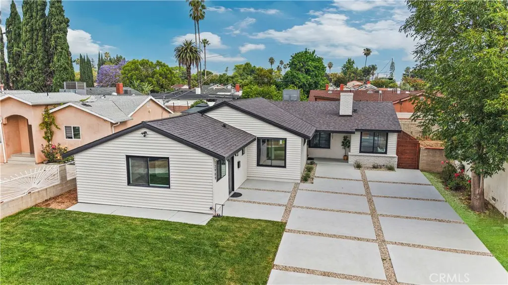 13907 Wyandotte, Van Nuys, CA 91405 - #1