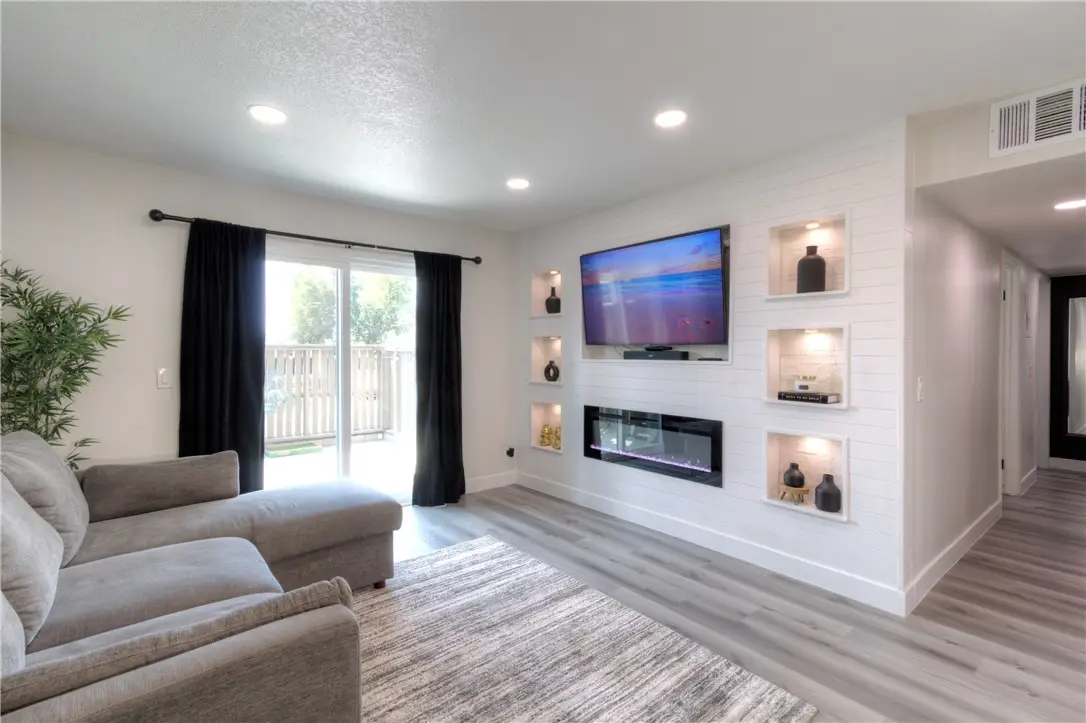 1309 W Mission, Ontario, CA 91762 - #1