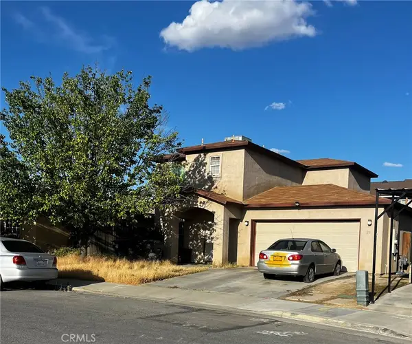 25 Del Playa Drive, Bakersfield, CA 93307