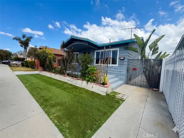 1425 W Gage Avenue, Los Angeles, CA 90047