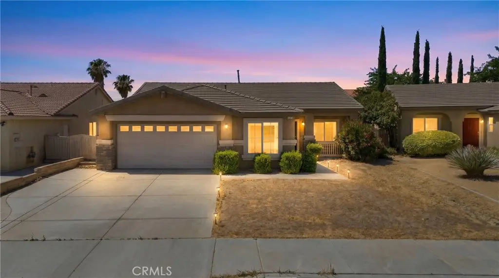13777 Clear Valley Rd, Victorville, CA 92392 - #1