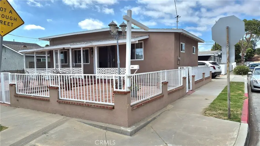 3661 Seabright Avenue, Long Beach, CA 90810 - #2
