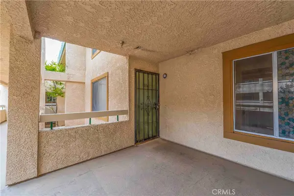 12121 Centralia Street Unit #206, Lakewood, CA 90715