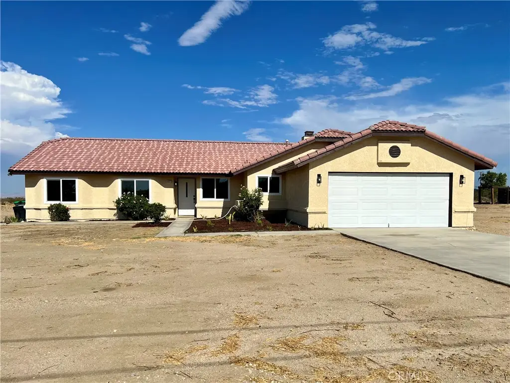 13377 Paramount Road, Phelan, CA 92371 - #1