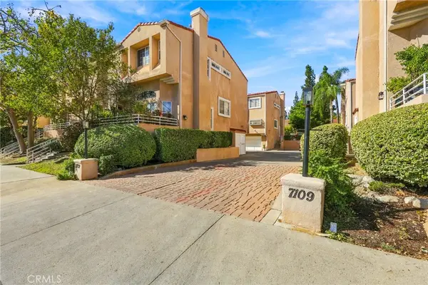 7109 Farralone #117, Canoga Park, CA 91303