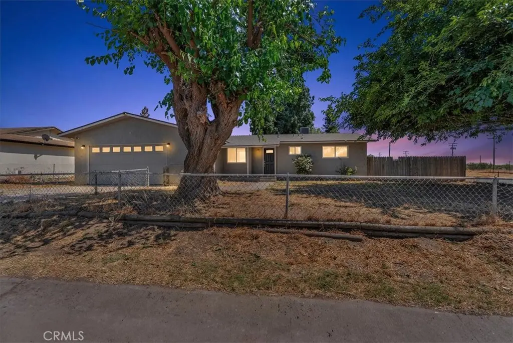13015 Gregory Avenue, Tulare, CA 93274 - Image #1