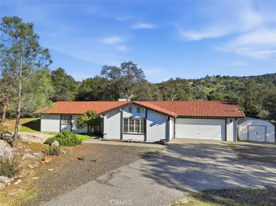 31083 Moccassin Court, Coarsegold, CA 93614 - #2