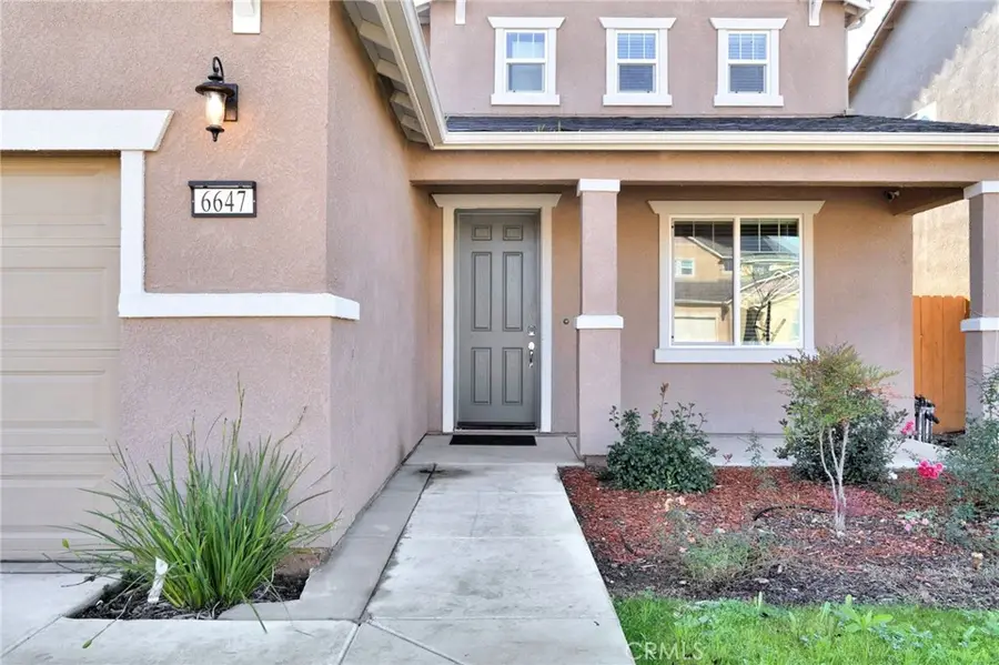 6647 East Vassar, Fresno, CA 93727 - Image #3
