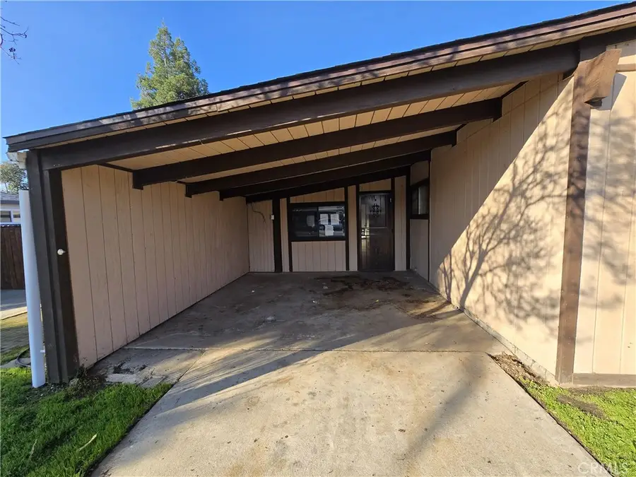 6569 N College Avenue, Fresno, CA 93704 - Image #3