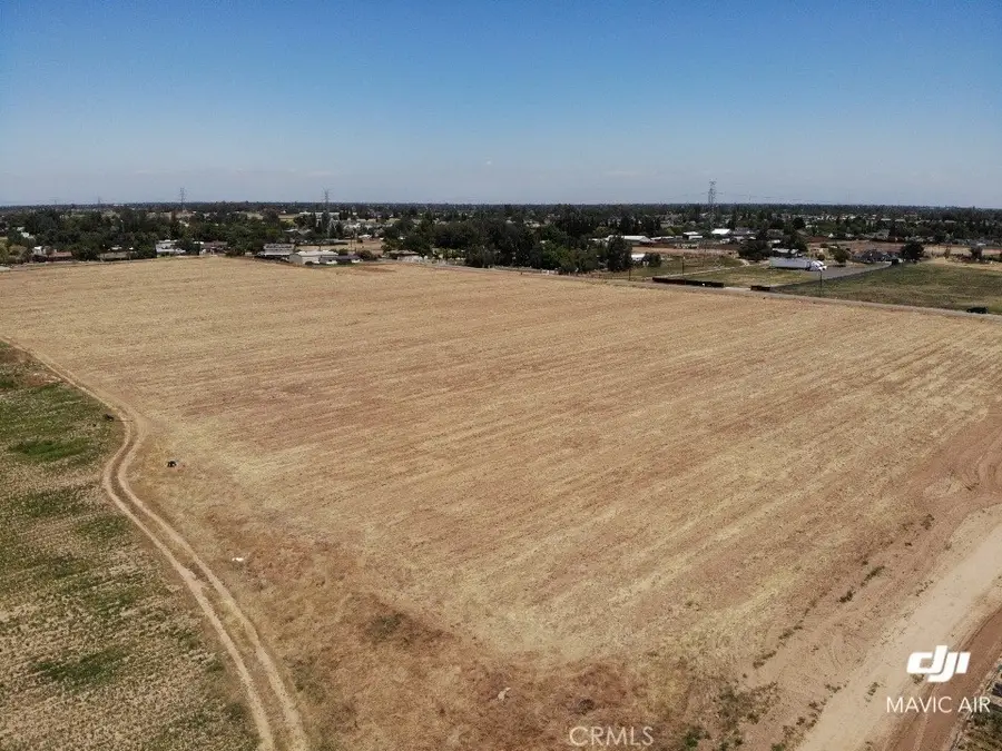 17 Acres Mckinley And Hayes, Fresno, CA 93723 - Image #3