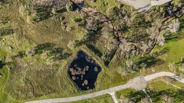 14798 Feather Woods Lane, Prather, CA 93651