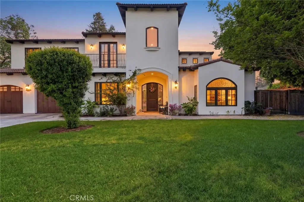 3939 W Robinwood, Visalia, CA 93291 - #1